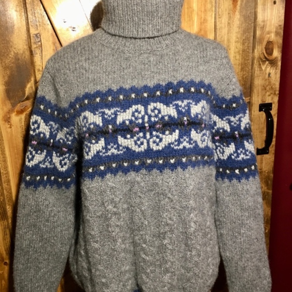 VINTAGE WOOL SWEATER
